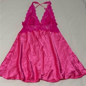 Elegant Pink Lace Chemise